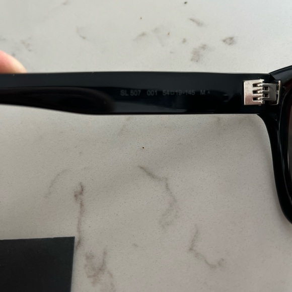 EUC Saint Laurent SL 507 - Picture 7 of 8